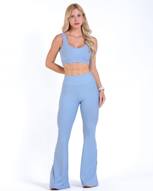 Conjunto Calça Flare Light + Top Scandal Basic
