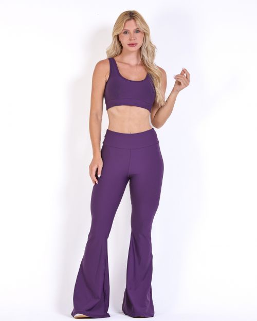 Conjunto Calça Flare Light + Top Scandal Basic