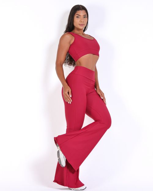Conjunto Calça Flare Light + Top Scandal Basic