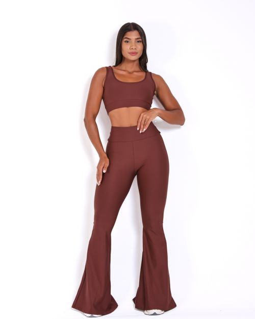 Conjunto Calça Flare Light + Top Scandal Basic