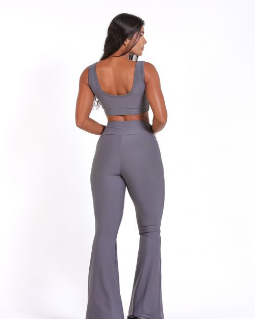 Conjunto Calça Flare Light + Top Scandal Basic