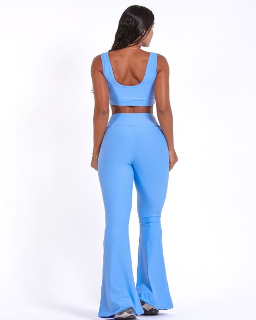 Conjunto Calça Flare Light + Top Scandal Basic