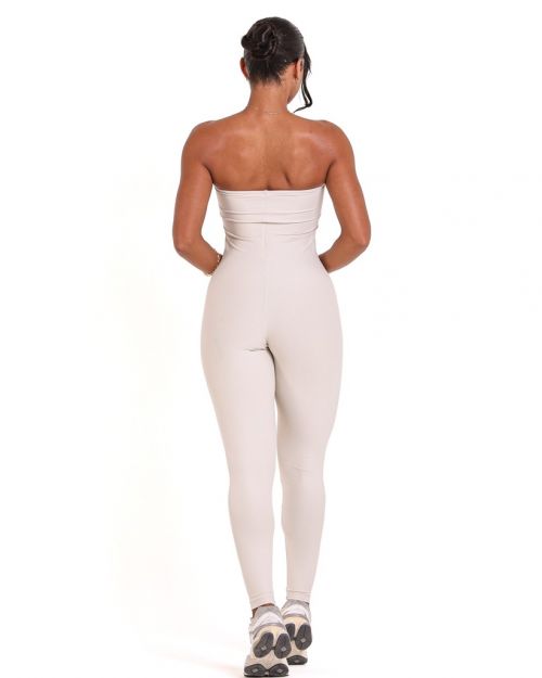 Macac�o Ana Light