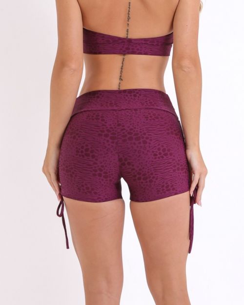Short Cross Feline (P)