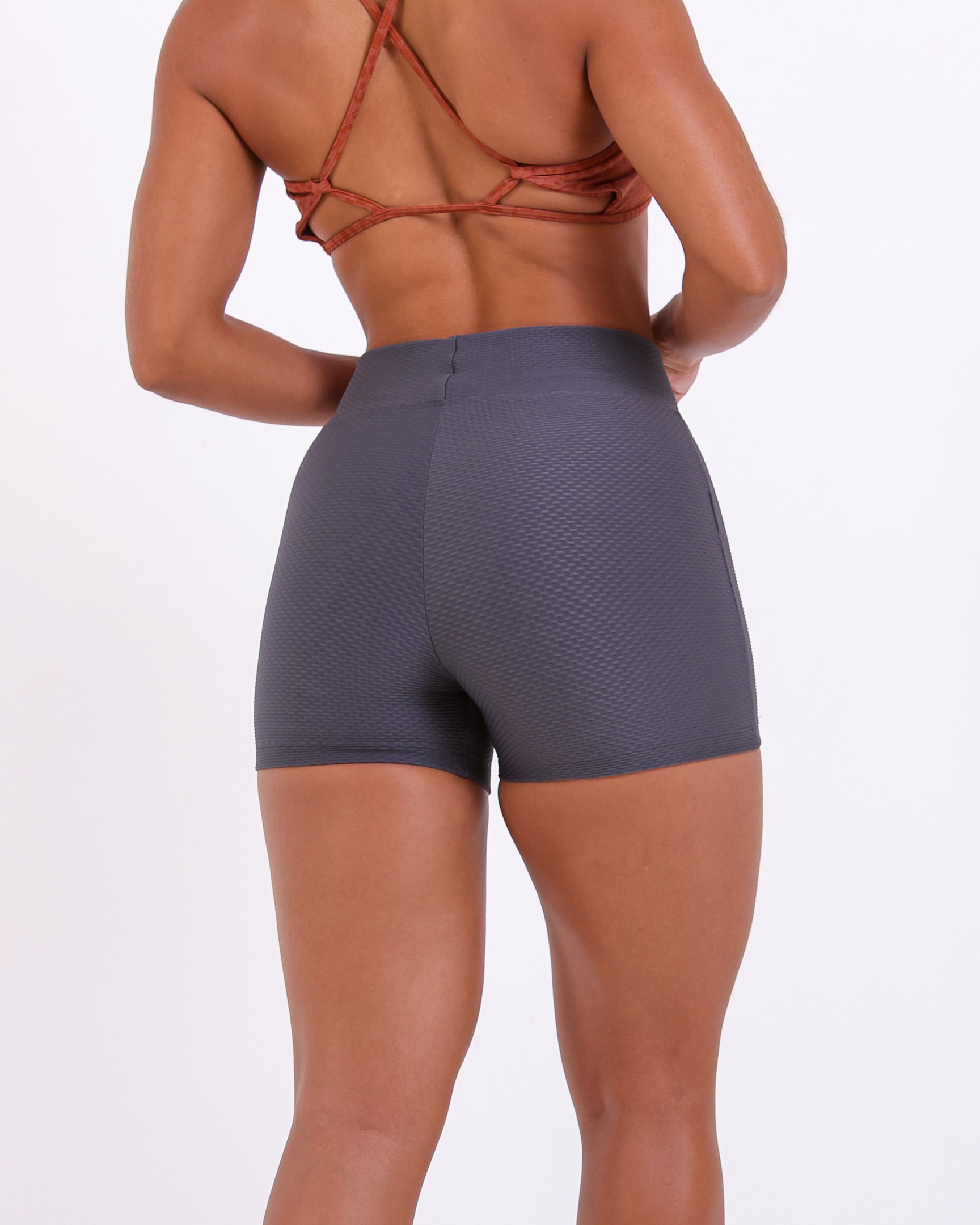Short Básico Curtinho Textura Colmeia