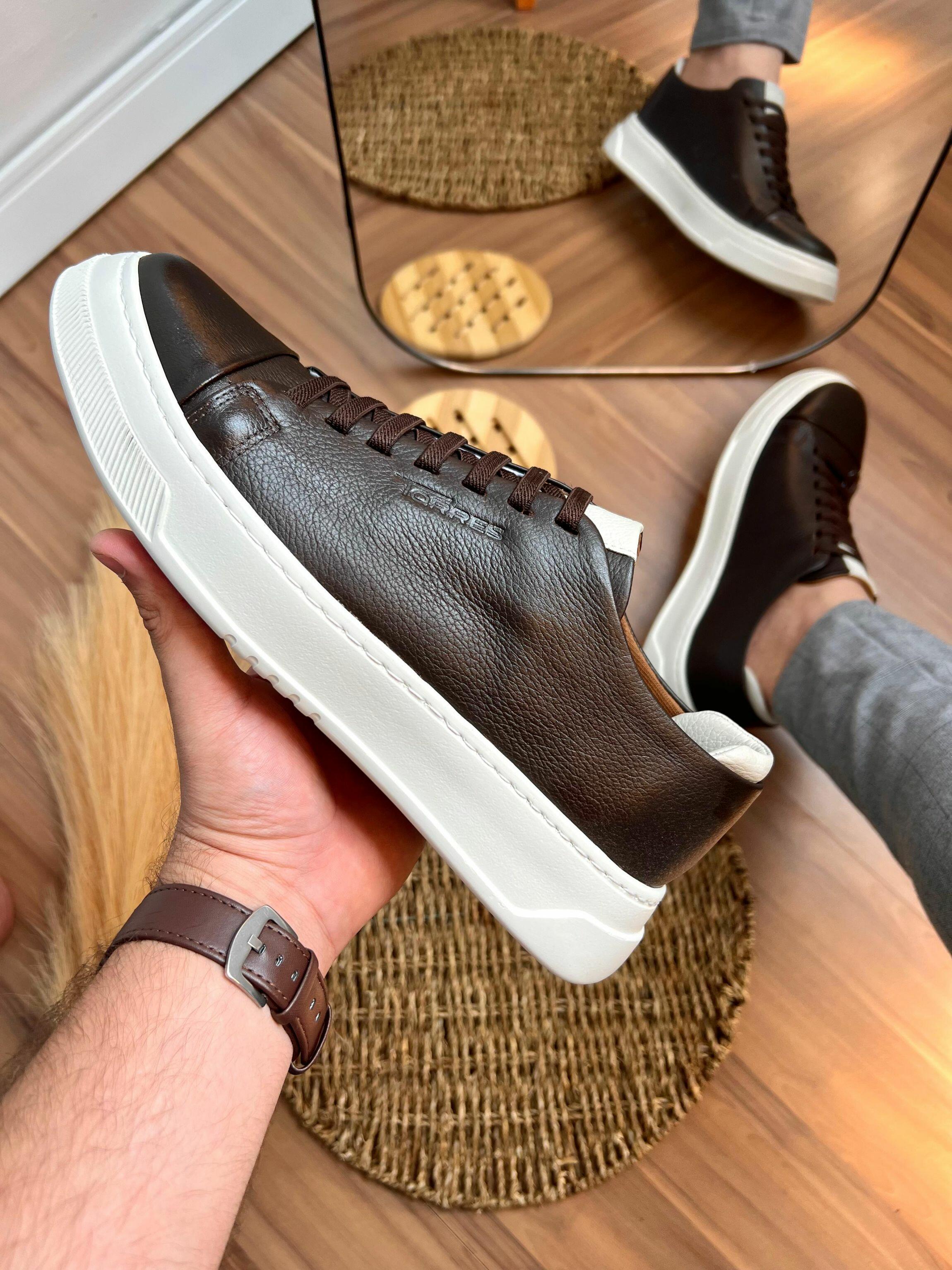 Sapato em couro legítimo Torres Ref.5024 - Café/off white