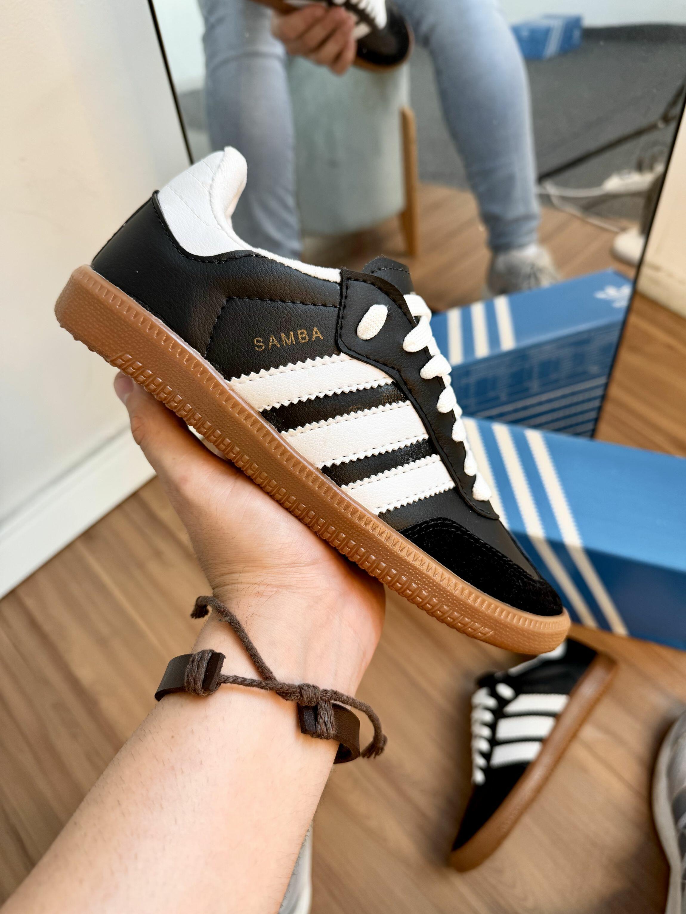 Tênis influencer clássico S A M B A Ref.921 - Preto/branco