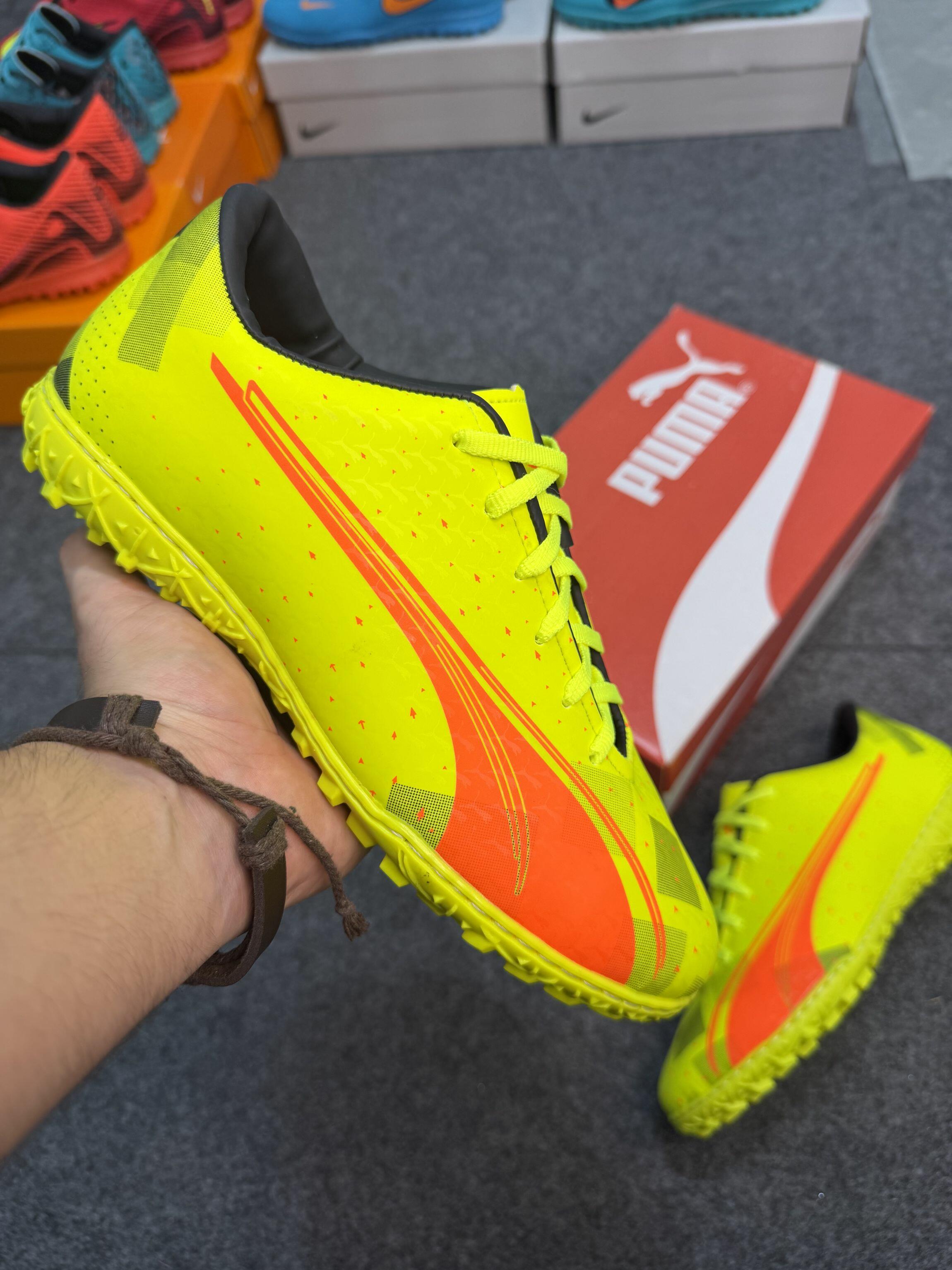 Chuteira society PU Ref.300 - Amarelo limão/Laranja