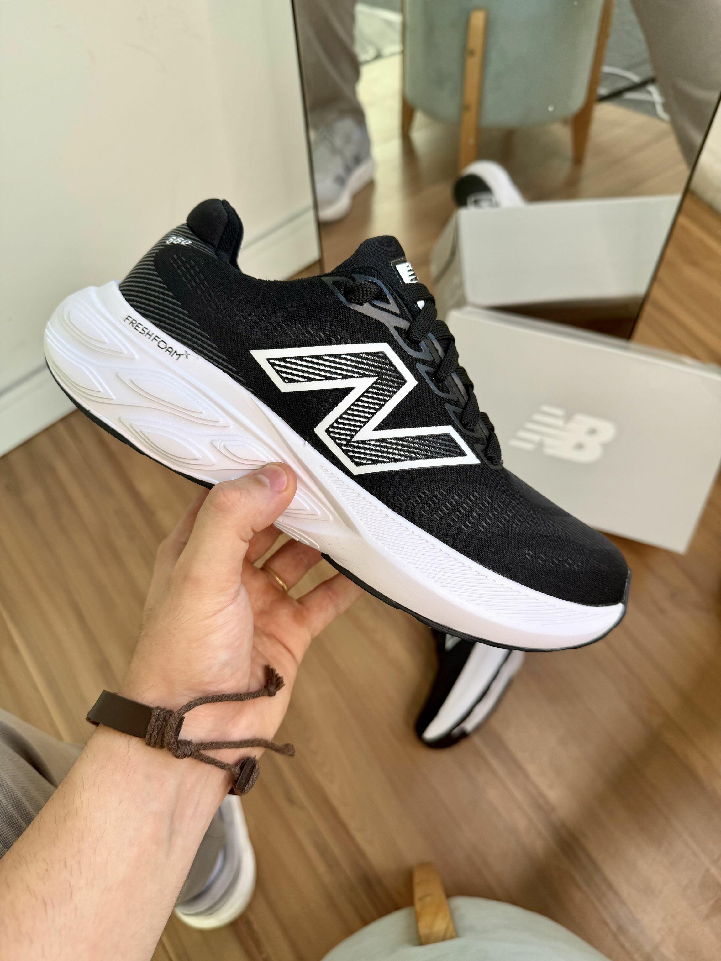 Tênis esportivo premium NB - Preto