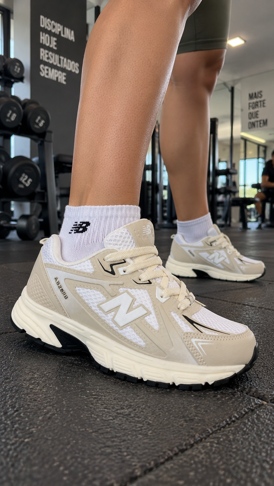 Tênis Sneaker unissex NB 5 3 0 - Off/branco