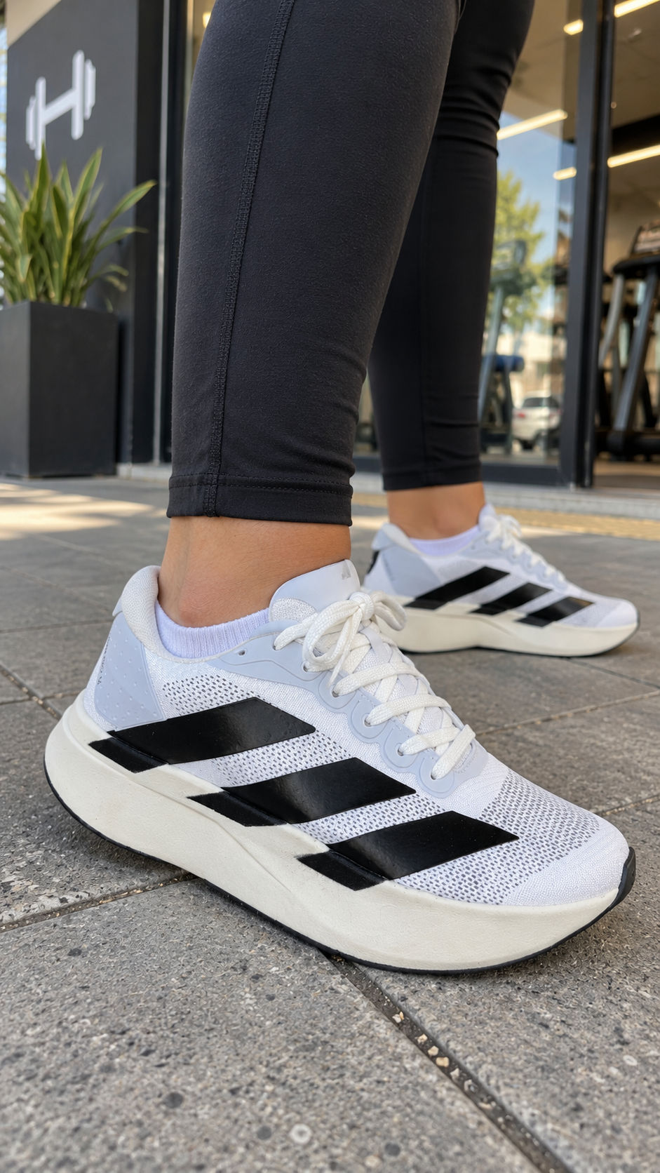 Tênis esportivo A D I Z E R O S L NEW - Branco/preto