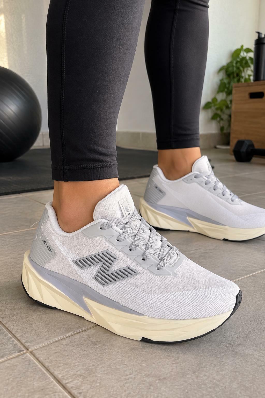Tênis esportivo unissex rbel - Branco/Prata