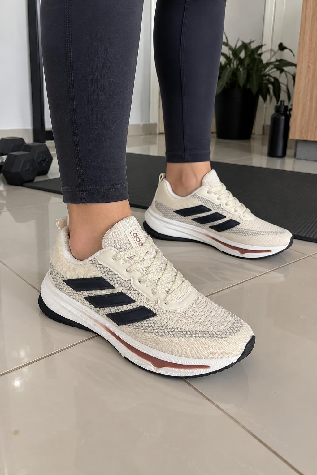 Tênis esportivo ad Ref.31000 - Off/Preto/Marrom