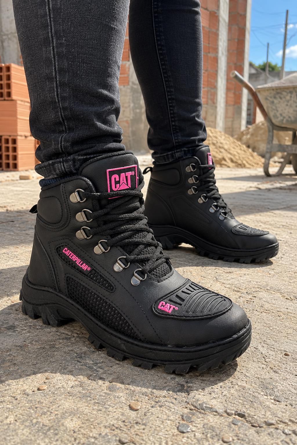 Bota coturno C A T em couro sintético Ref01 - Preto/punk