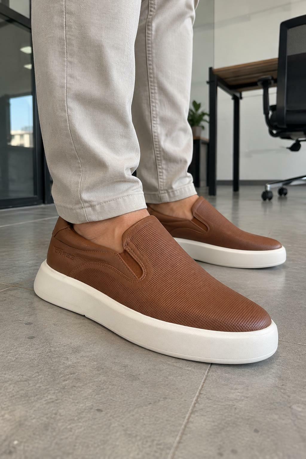 Sapato iate mocassim em couro legítimo Torres Ref.5023.F - WHISKY