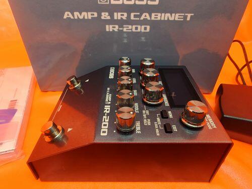 Comprar Boss Ir200 Amp & Ir Cabinet - R$2.515,00