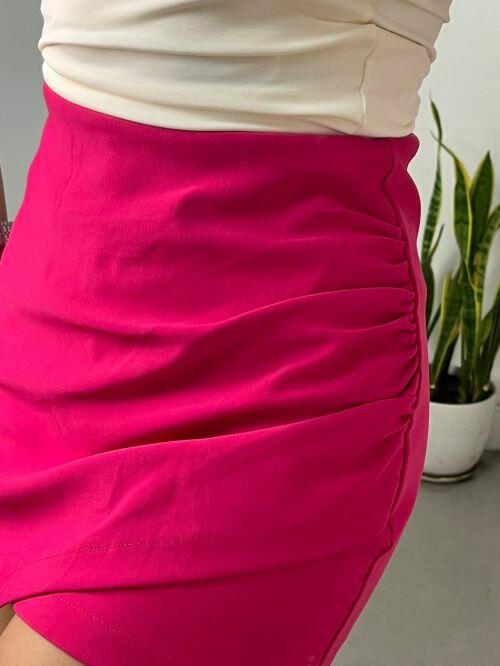 SHORT SAIA DRAPEADO MONTARIA
