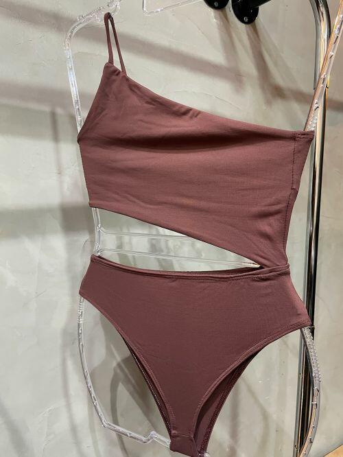 BODY ASSIMETRICO