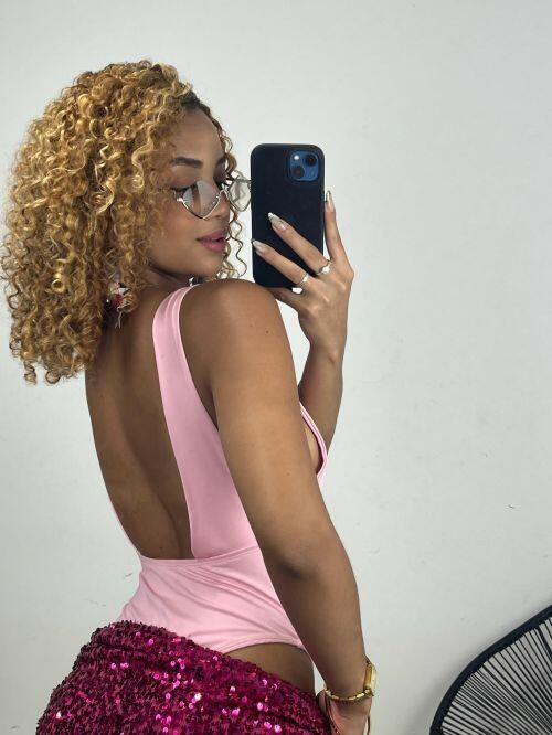BODY V POLIAMIDA