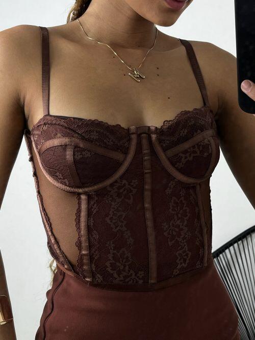 CORSELET RENDA COM TULE