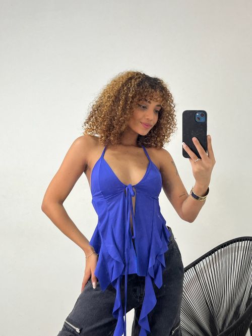 CROPPED ZURIC