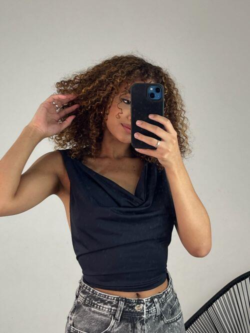 BLUSA GEORGINA CAPUZ