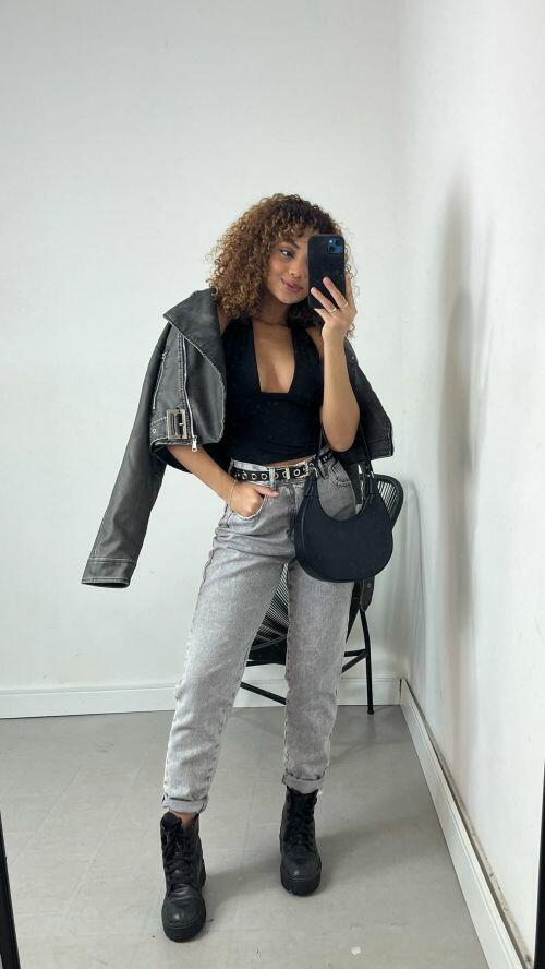 CALÇA MOM ESTONADA CLARA