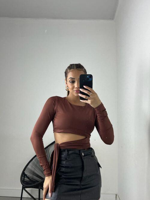 CROPPED SARAH AMARRAÇÃO LATERAL