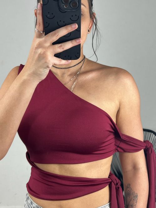 CROPPED AMARRA�AO FENTY