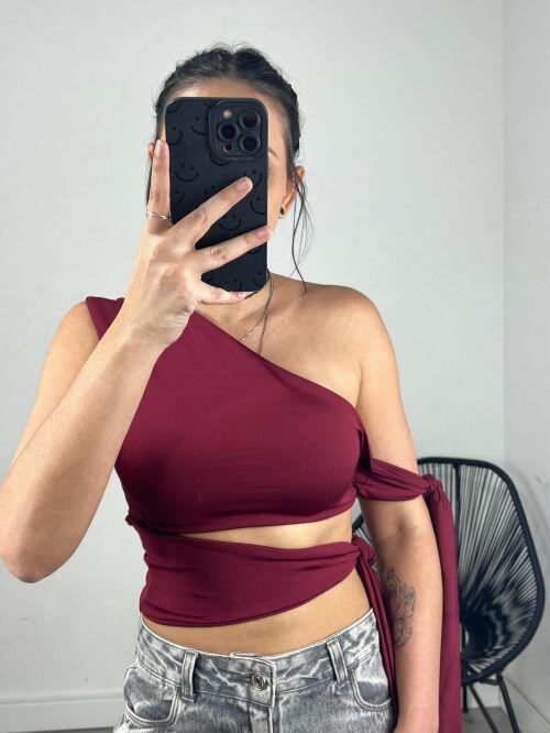 CROPPED AMARRA�AO FENTY