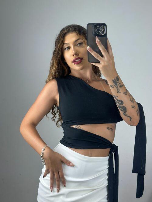 CROPPED AMARRA�AO FENTY