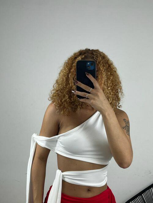 CROPPED AMARRA�AO FENTY
