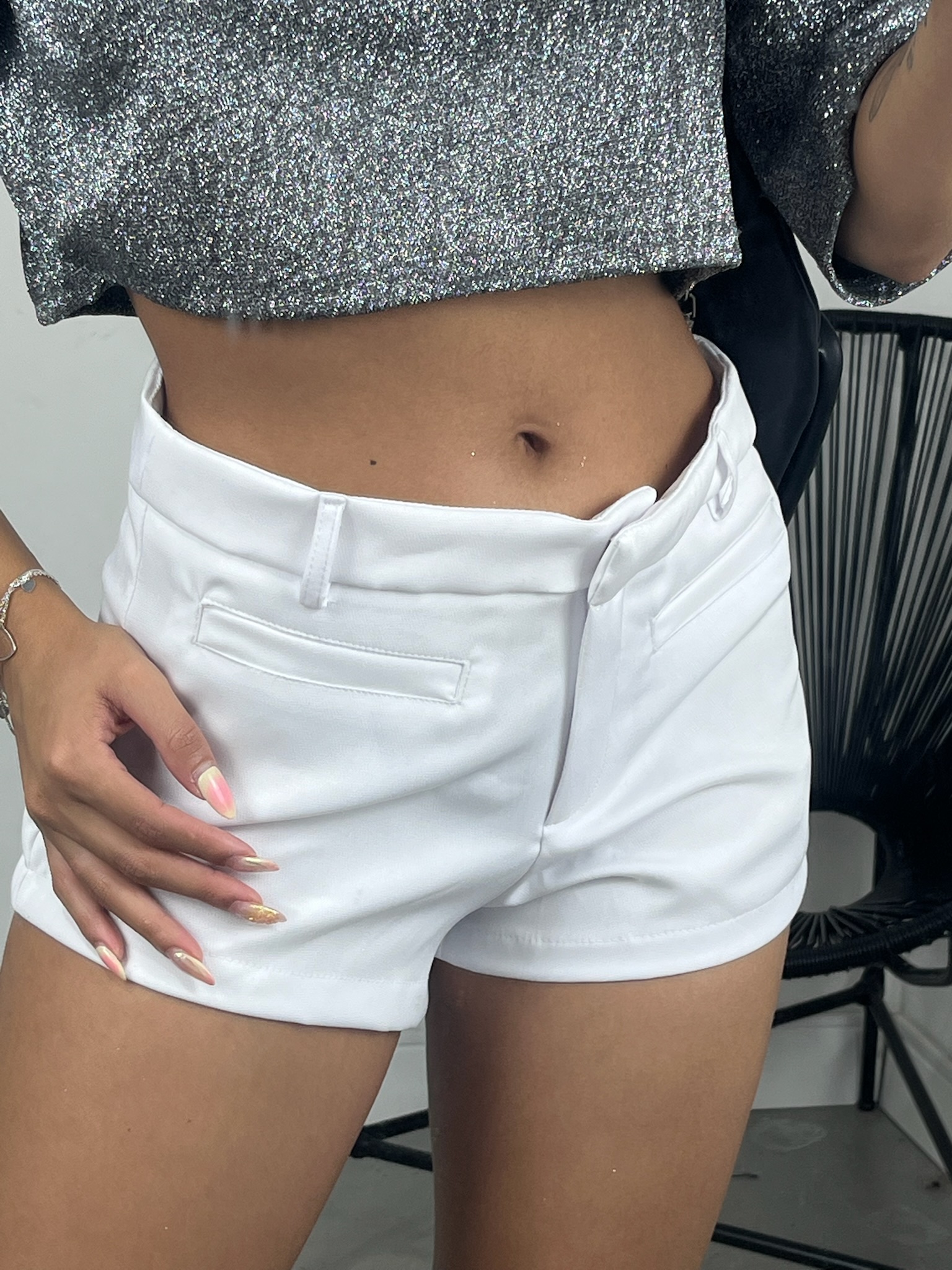 MINI SHORT GLOSS