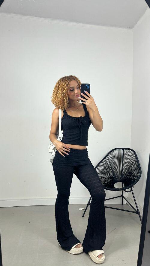 CALÇA NARCISA FLARE RENDA