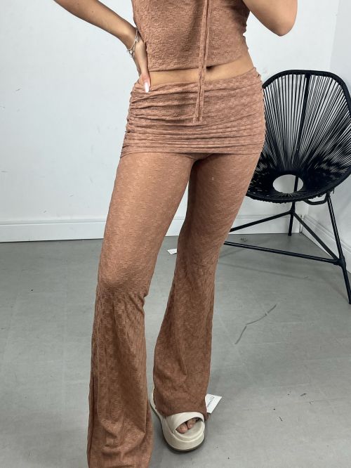 CALÇA NARCISA FLARE RENDA