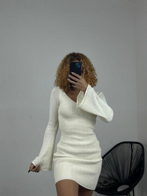 VESTIDO CURTO TRICOT MODAL