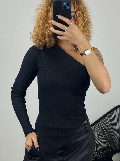 BLUSA ASSIMETRICA NULA MANGA