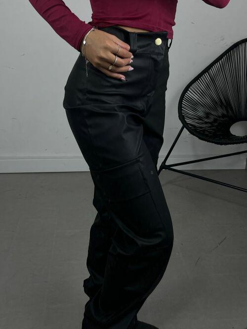 CALÇA WIDELEG CARGO COURINO