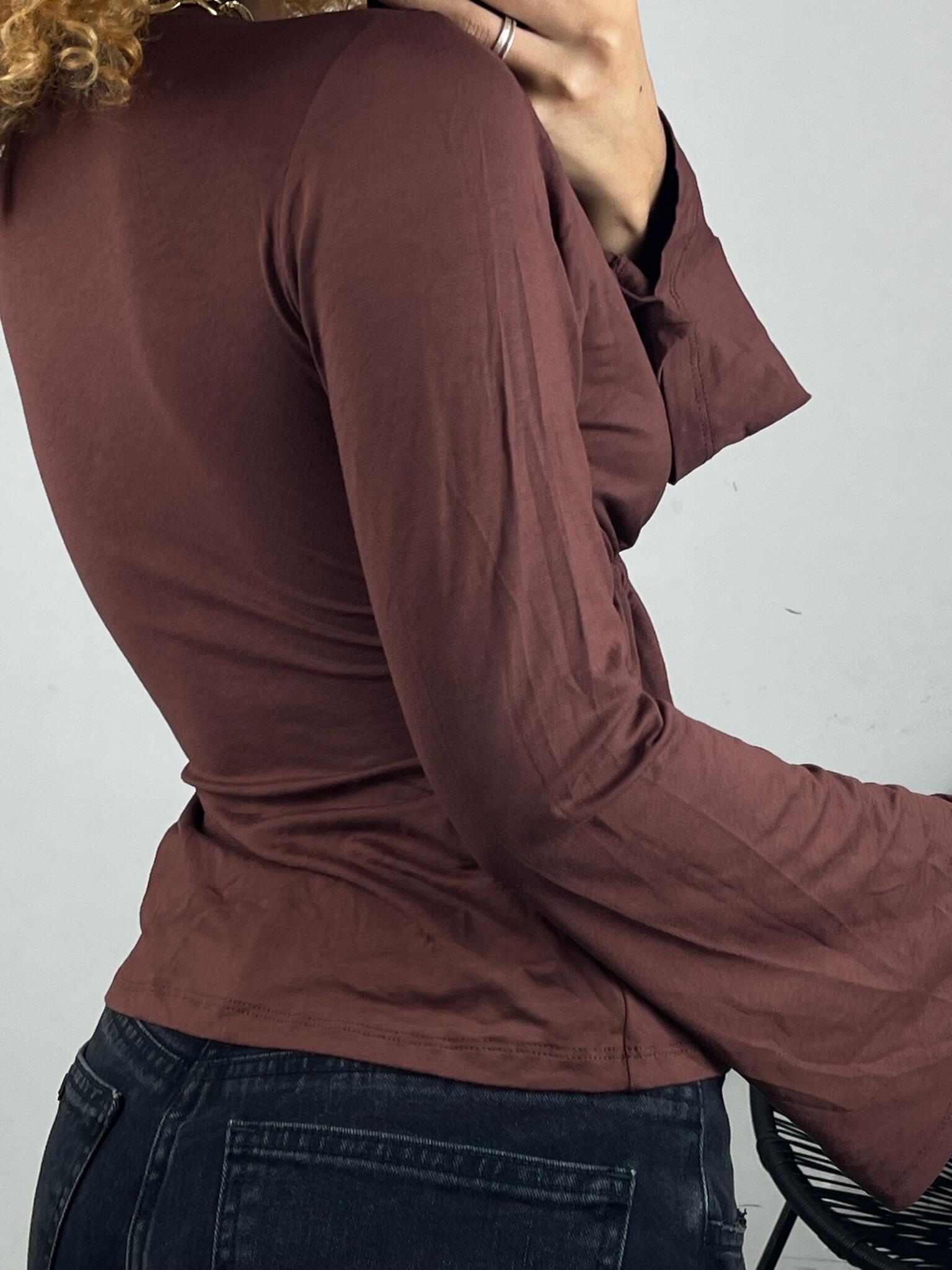 CROPPED LIAH MANGA FLARE