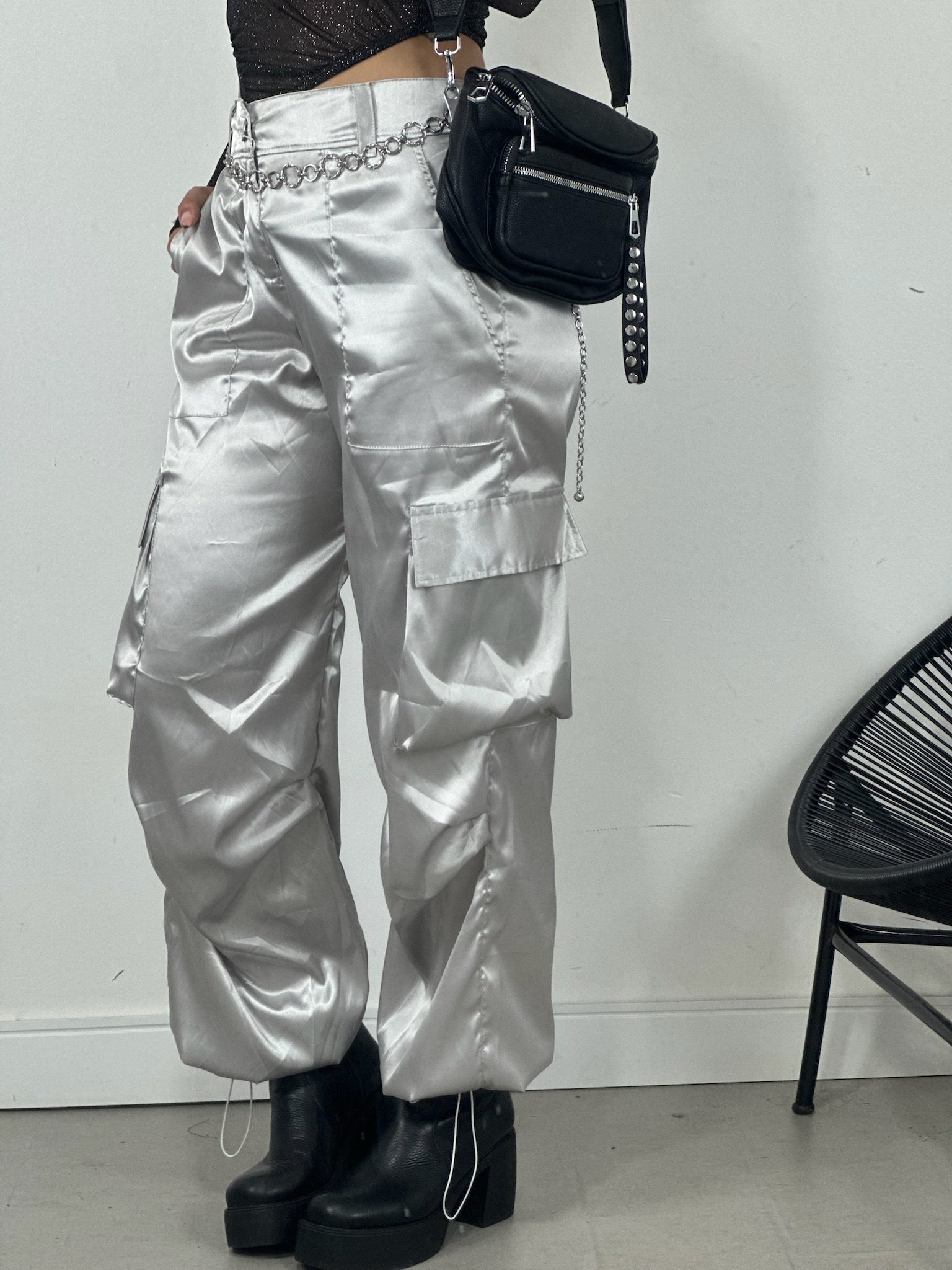 CALÇA PARACHUTE CETIM