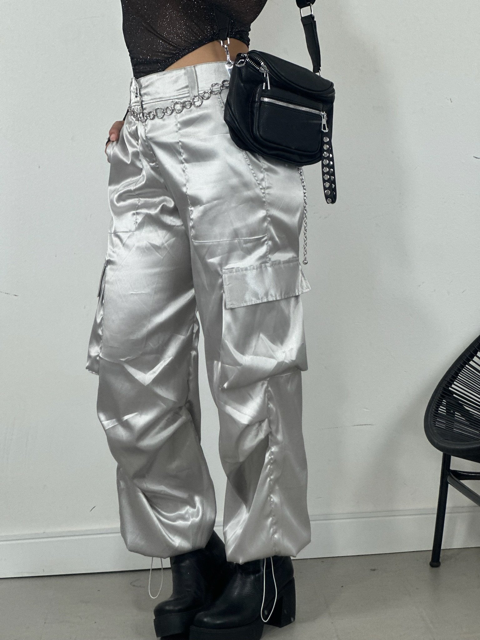 CALÇA PARACHUTE CETIM
