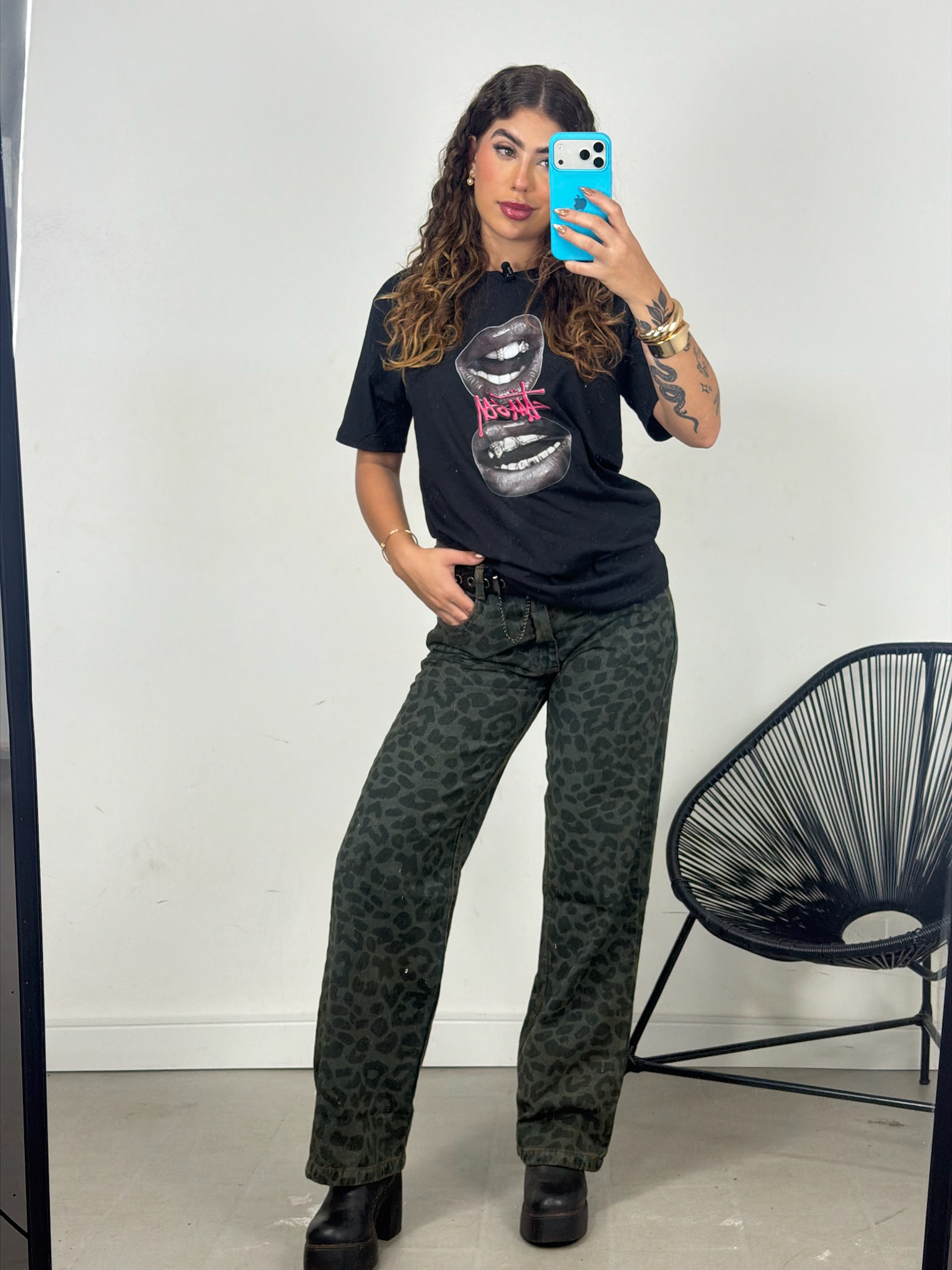 T-SHIRT LIP PRINT