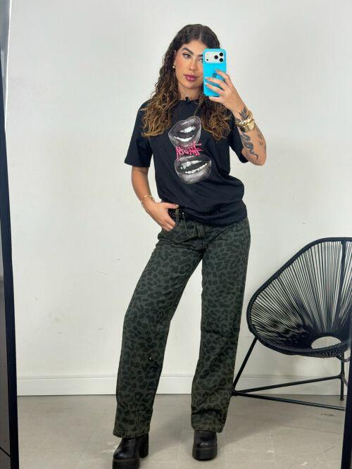 T-SHIRT LIP PRINT