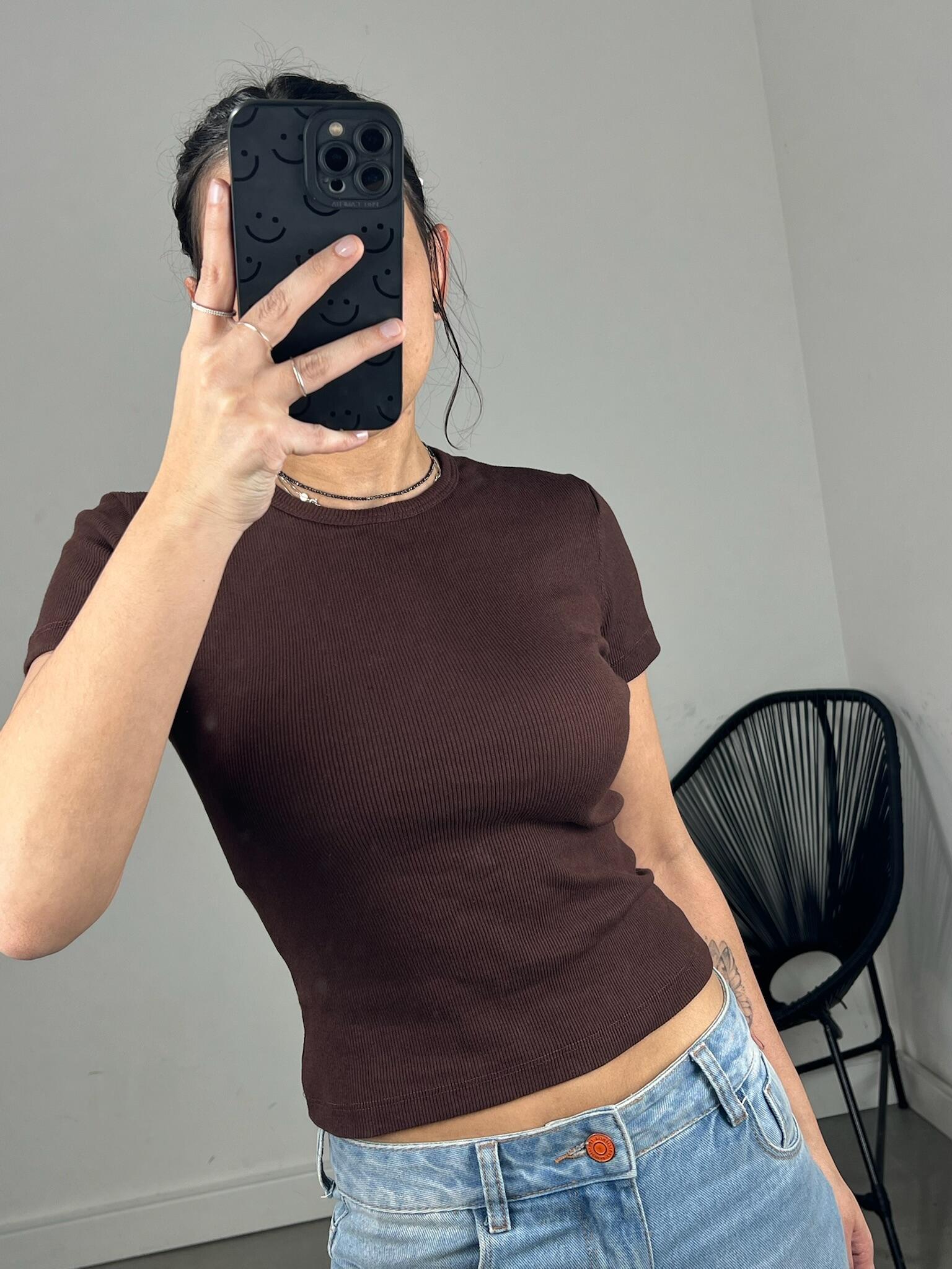 BLUSA BASICA CANELADA