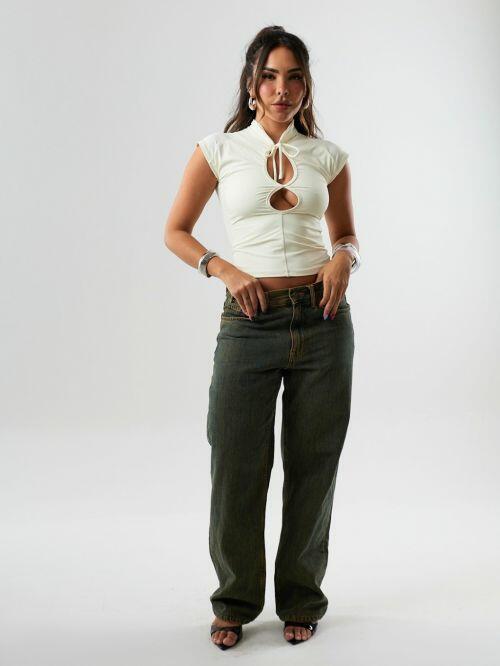 BLUSA RECORTE GOLA AMARRAÇÃO