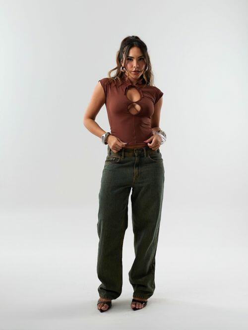 BLUSA RECORTE GOLA AMARRAÇÃO