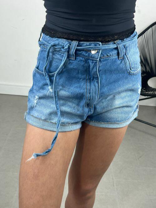 SHORT JEANS AMARRAÇÃO BARRA A FIO