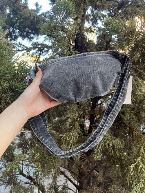 POCHETE JEANS TACHINHAS