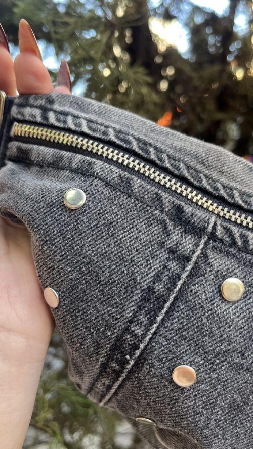 POCHETE JEANS TACHINHAS