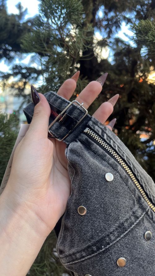 POCHETE JEANS TACHINHAS